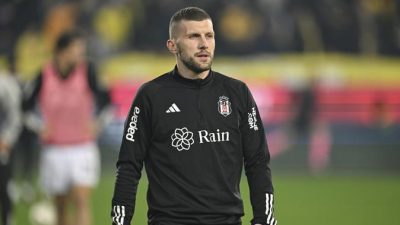 Beşiktaş’ta Ante Rebic ve Ajdin Hasic’in sözleşmesi feshedildi. Beşiktaş’ta ayrılıklar