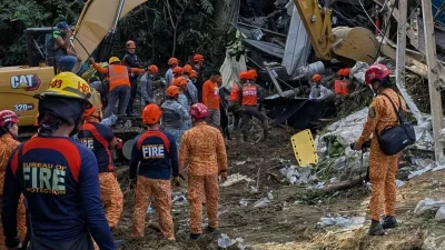 Filipinler’in Cebu kentinde atık yönetimi ve çöp ayrıştırma tesisinde meydana