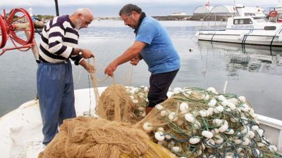 Tarım ve Orman Bakanı İbrahim Yumaklı, küçük ölçekli kıyı balıkçılarını