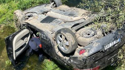 Bayburt’ta iki otomobilin çarpışması sonucu meydana gelen korkunç trafik kazasında