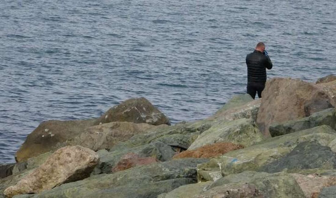 Kastamonu’nun İnebolu ilçesinde üzücü bir olay yaşandı. Liman içerisinde kıyıya