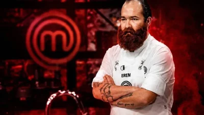 MasterChef Türkiye’nin 2021 sezonunda şampiyonluğa ulaşan şef Eren Kaşıkçı’nın hayatını