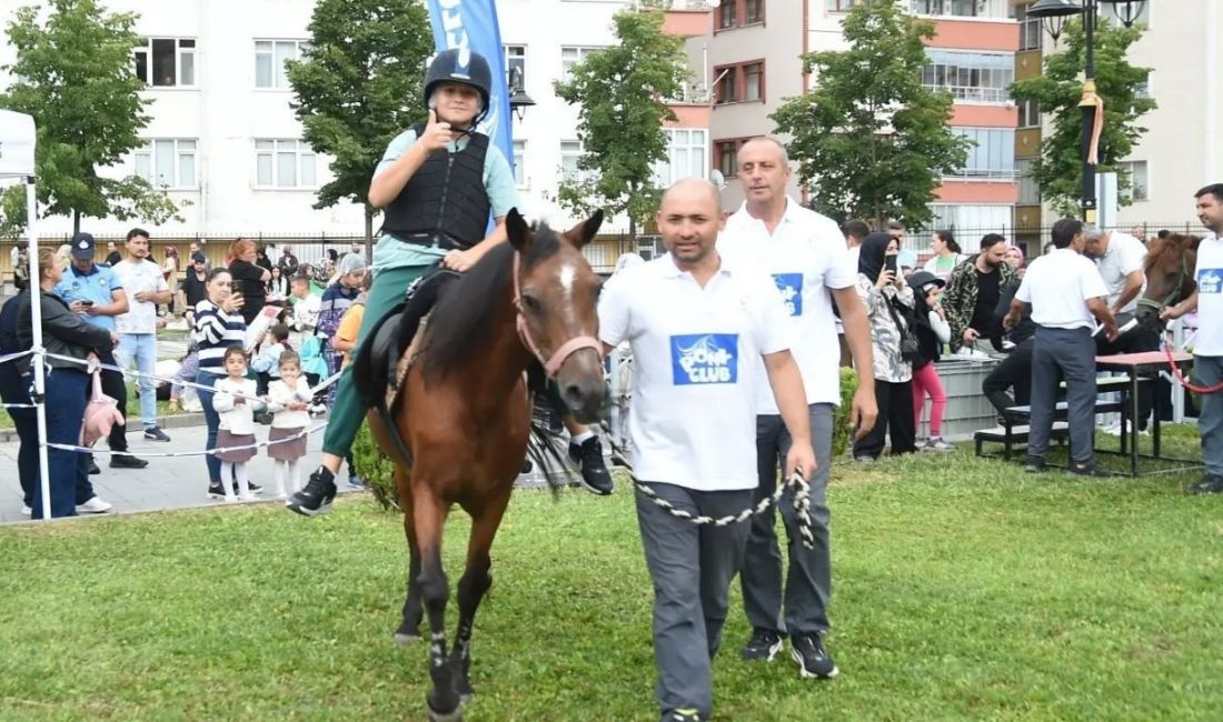 Kastamonu’da çocuklara yönelik düzenlenen Pony Club etkinliği, Turhan Topçuoğlu Şehir
