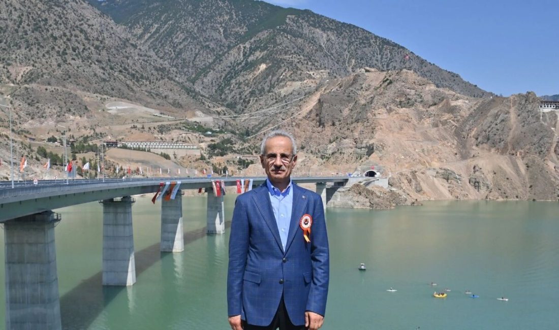 Türkiye’nin ulaşım altyapısındaki yatırımlarına ilişkin güncel veriler açıklandı. Ulaştırma ve