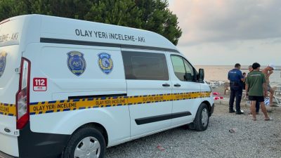 Samsun’un Atakum ilçesinde denizde boğulma tehlikesi yaşayan 17 yaşındaki yeğenini