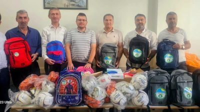Kastamonu’nun Daday ilçesinde yürütülen eğitim kampanyasında, öğrencilere okul kıyafetlerinin ardından