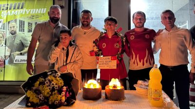 Ay yıldızlı bayrağı dünya arenasında göndere çektiren Kastamonulu sporcu Hamza