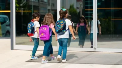 Okul alışverişi öncesi uzmanlardan velilere önemli uyarılar geldi. Markası ve